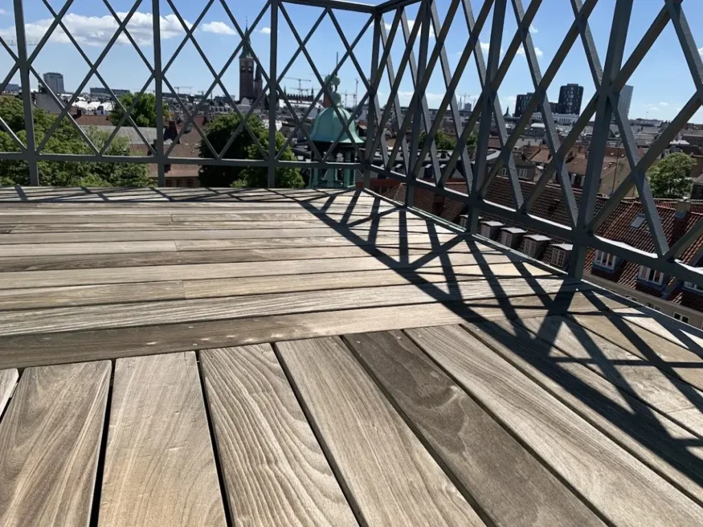 Træterrasse efter rens